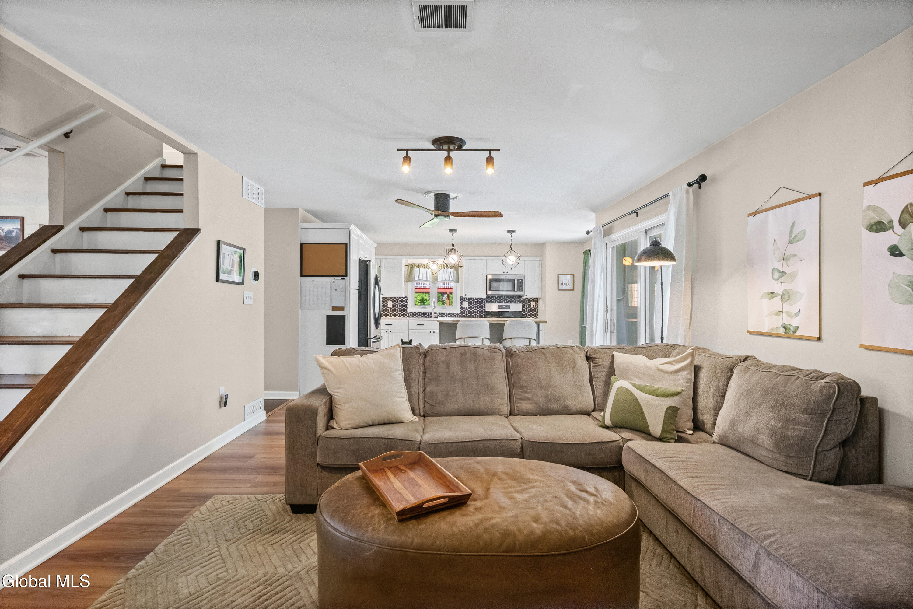 245 Hampton Avenue
