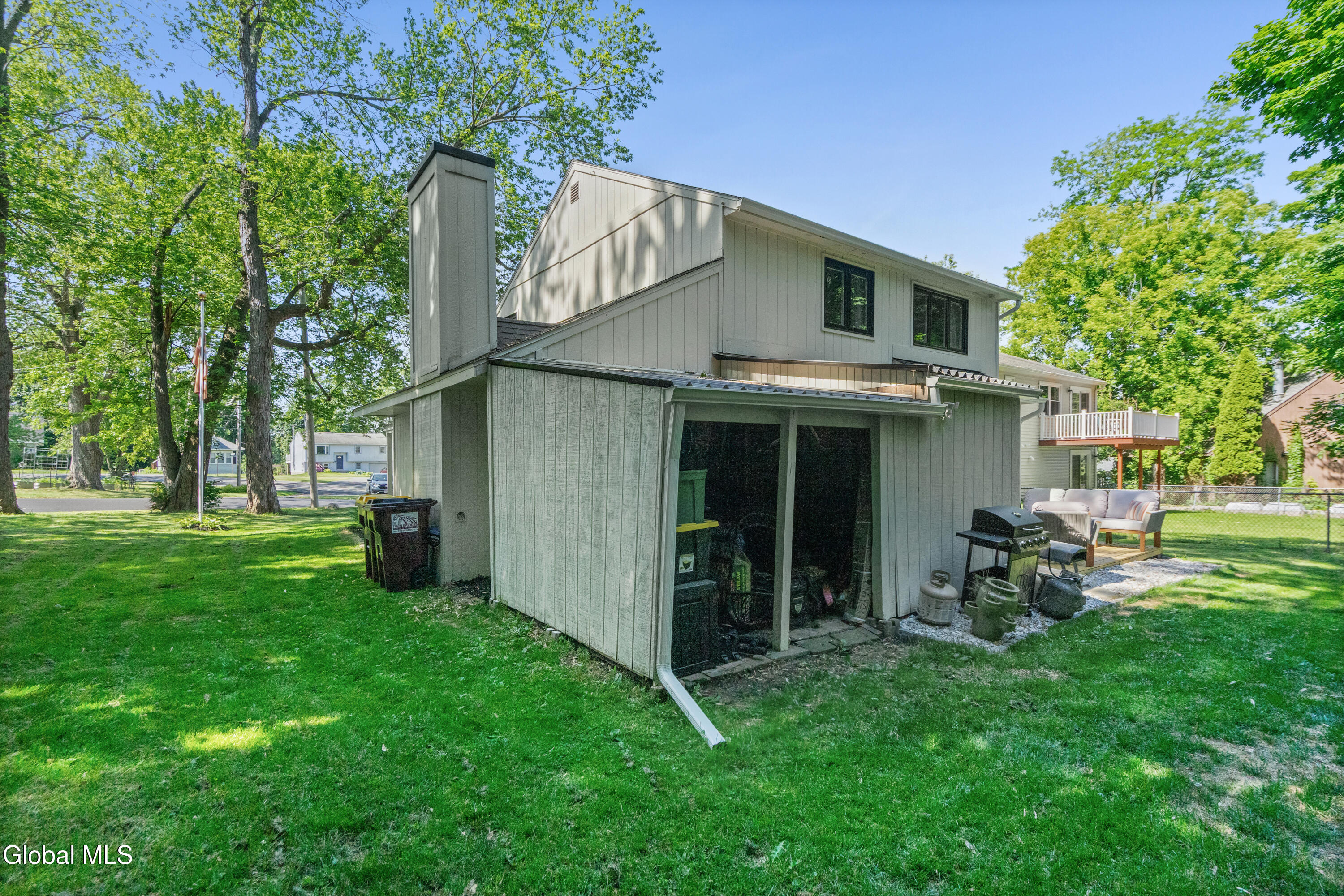 245 Hampton Avenue
