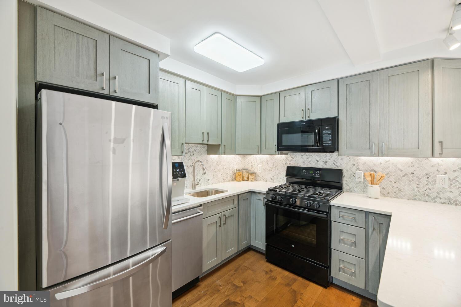 2401 H STREET NW 506