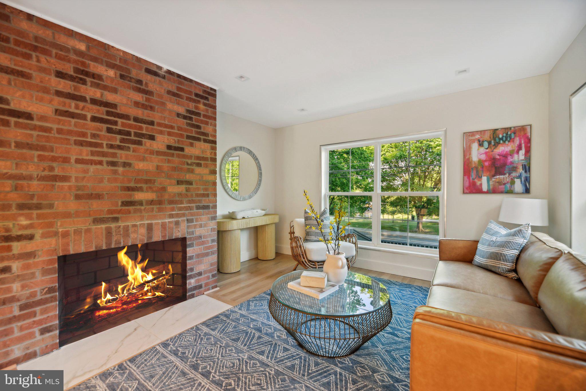 2810 18TH STREET NE