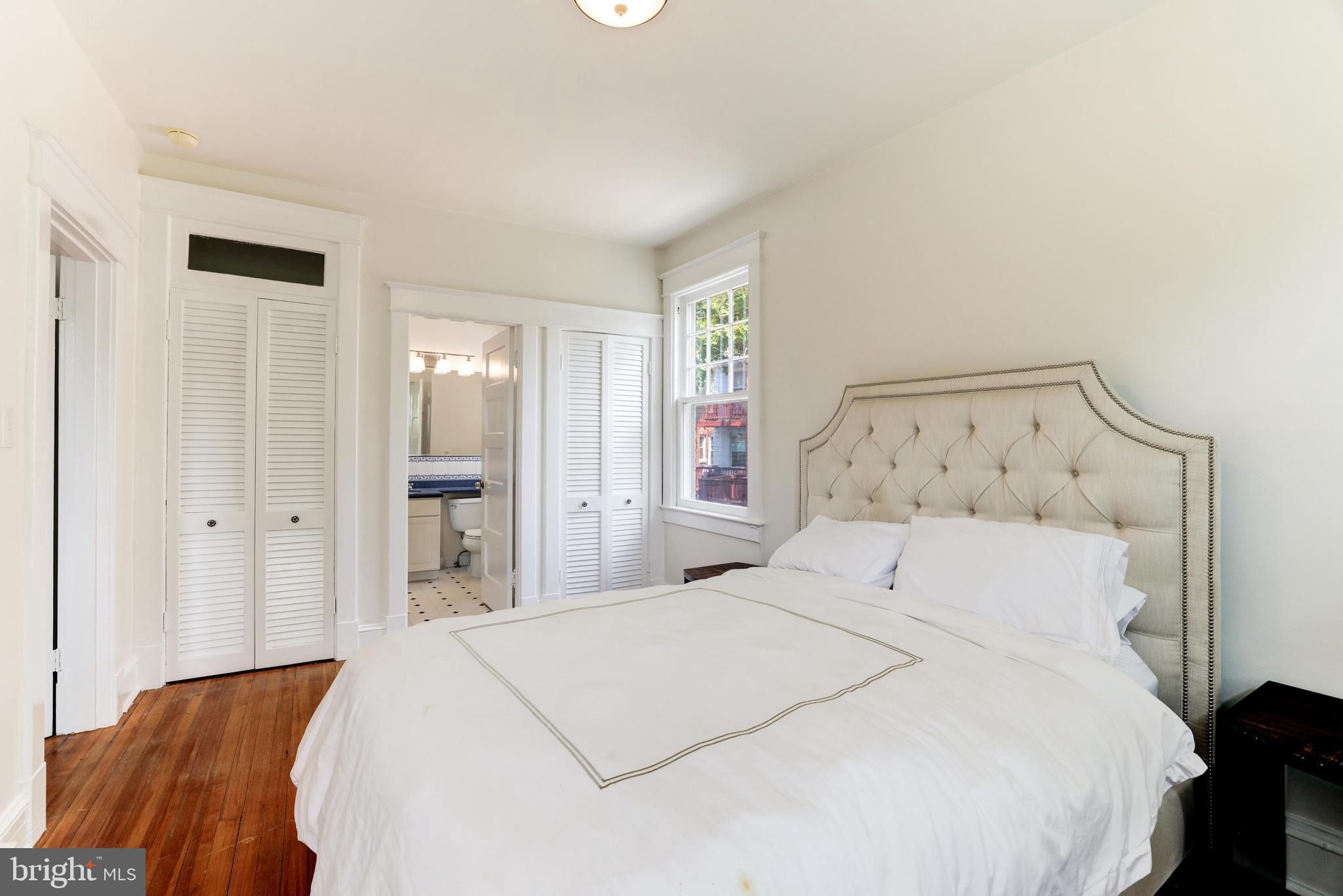 2015 ALLEN PLACE NW