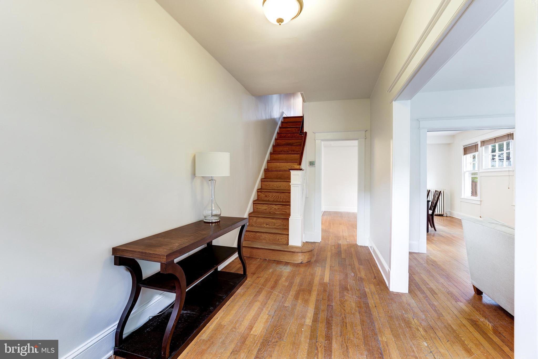 2015 ALLEN PLACE NW