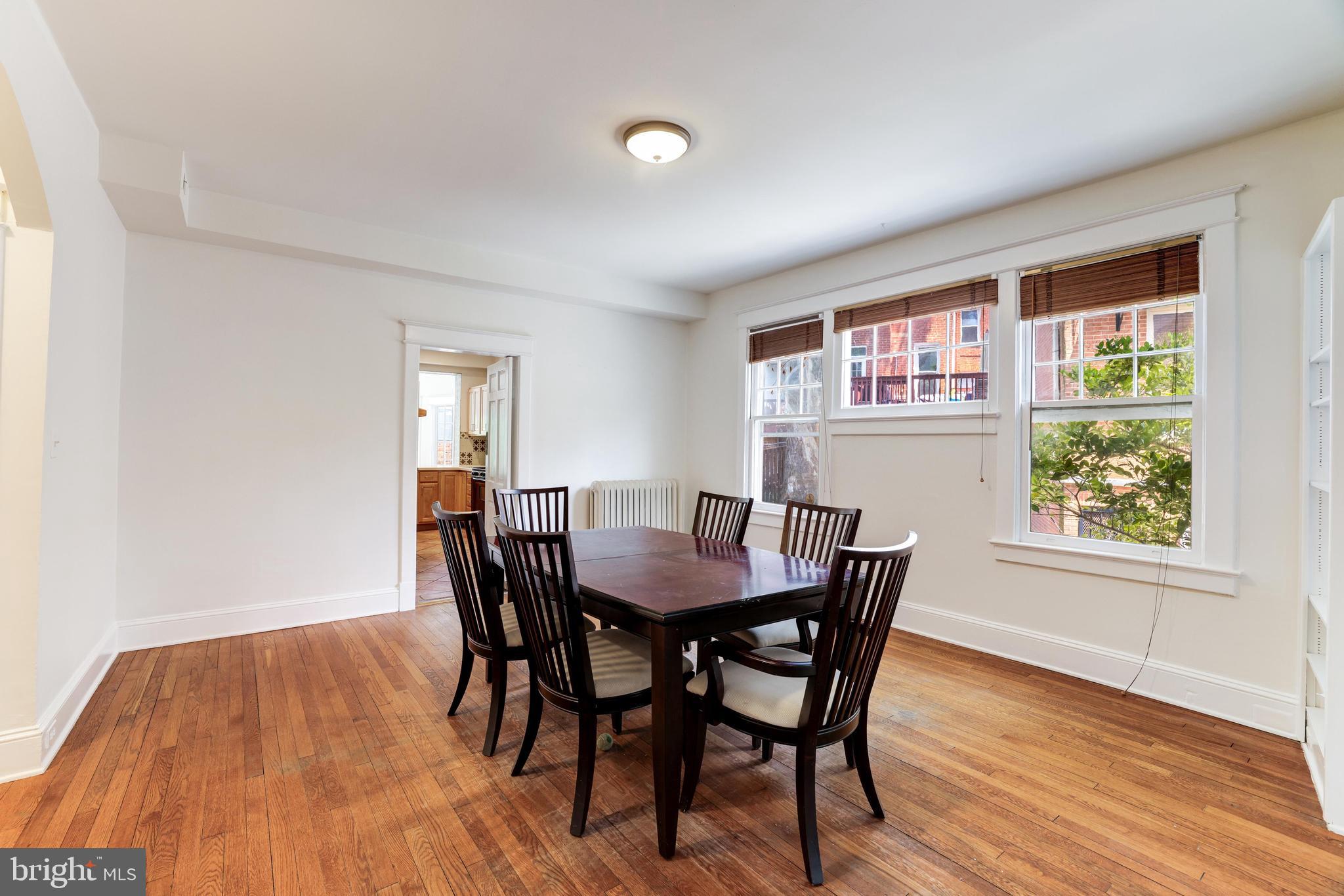 2015 ALLEN PLACE NW