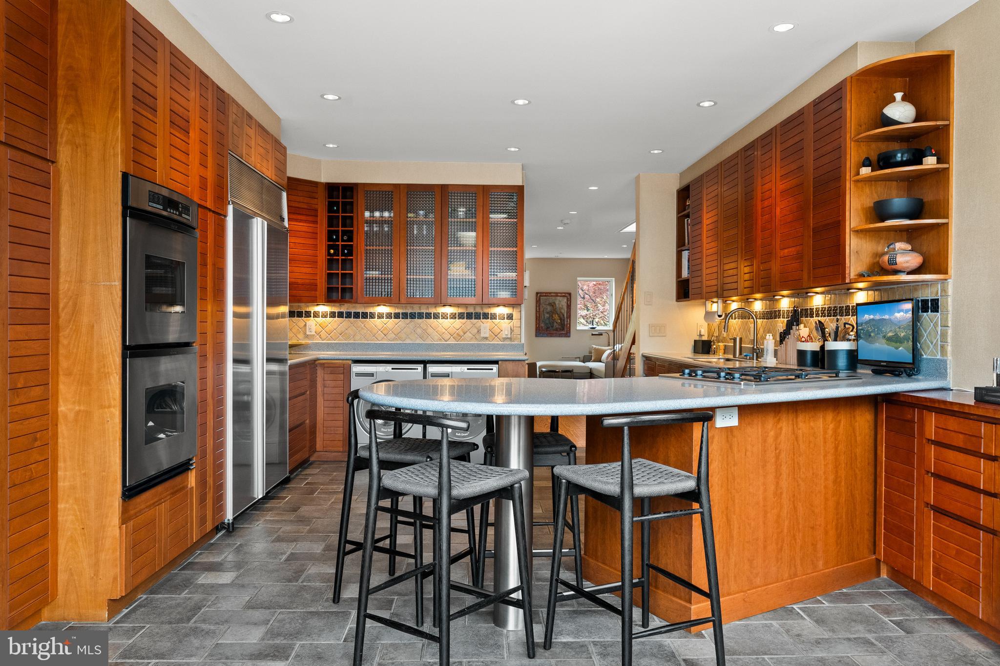 1910 BILTMORE STREET NW 2