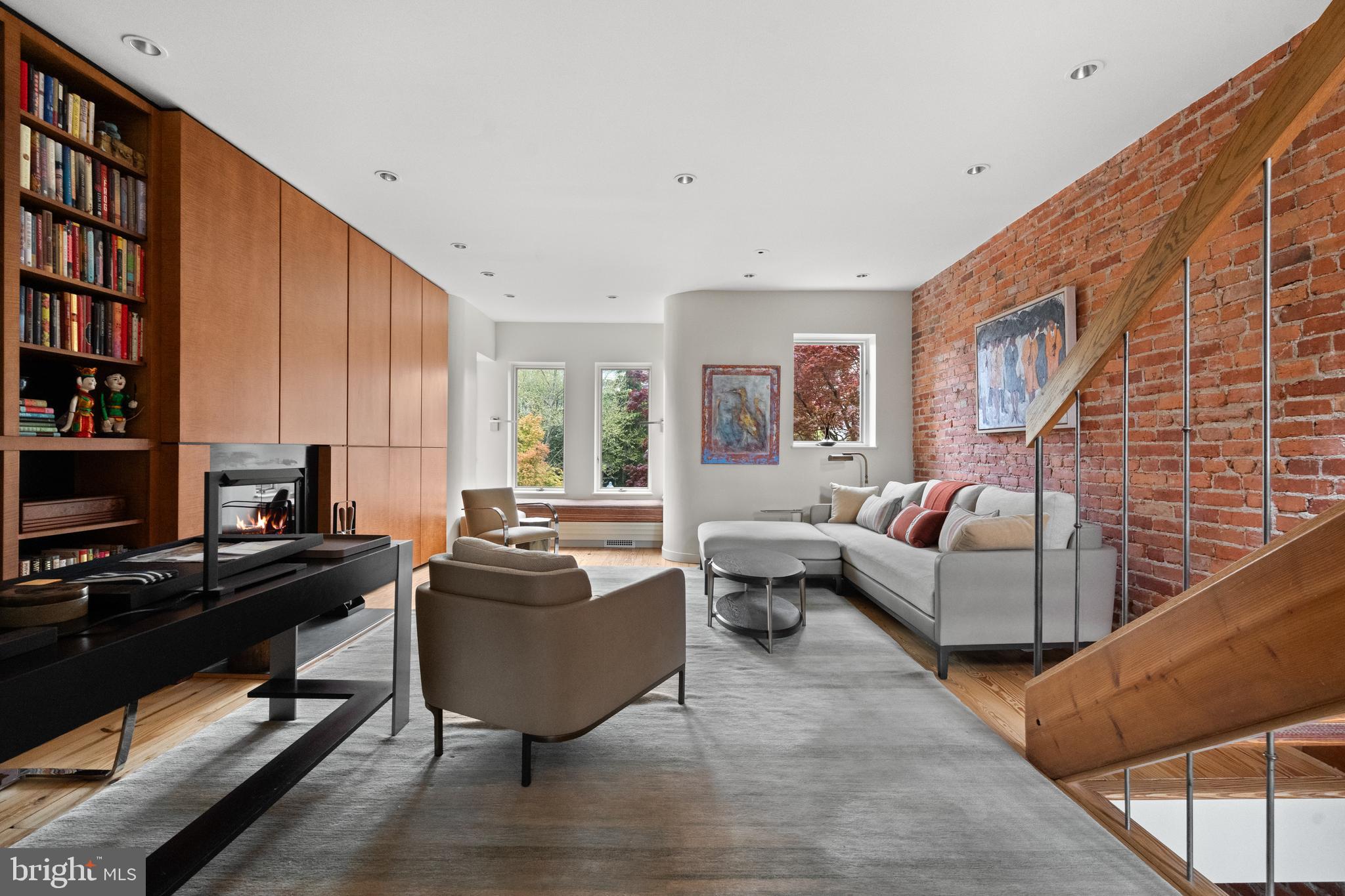 1910 BILTMORE STREET NW 2