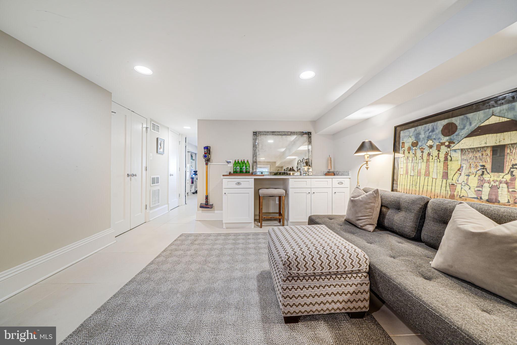 727 GALLATIN STREET NW
