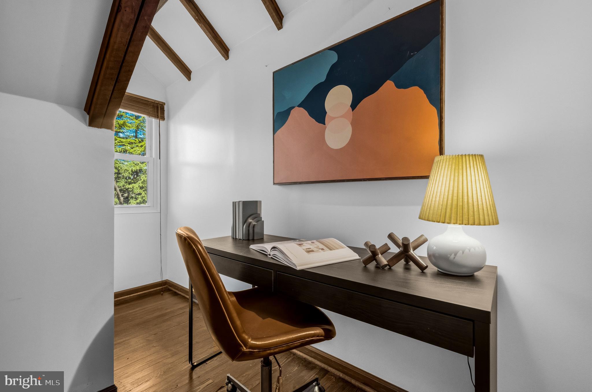 3731 OAKVIEW TERRACE NE