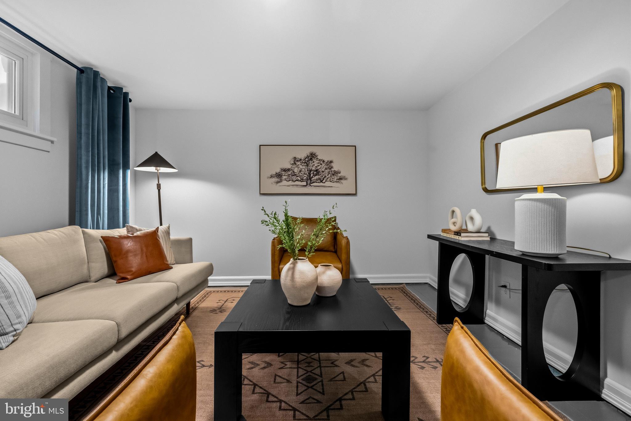 3731 OAKVIEW TERRACE NE