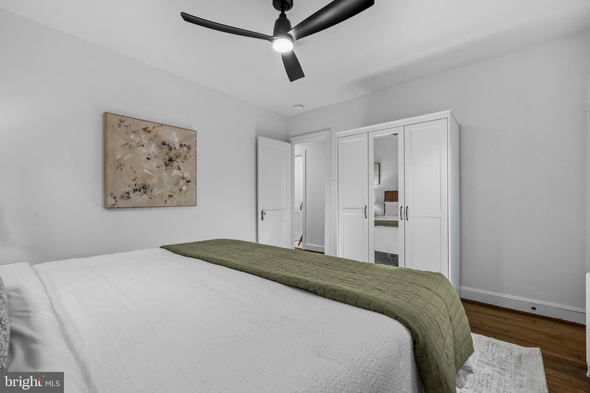 3731 OAKVIEW TERRACE NE