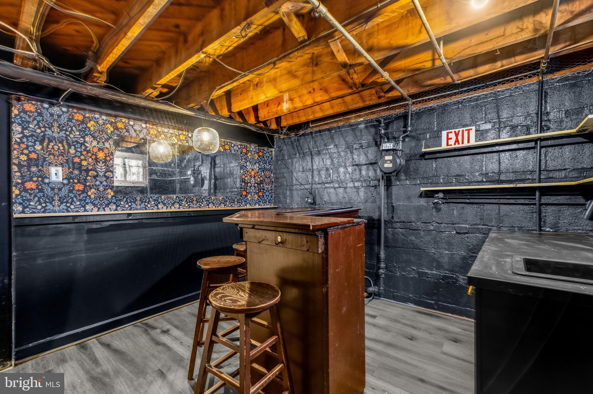 3731 OAKVIEW TERRACE NE