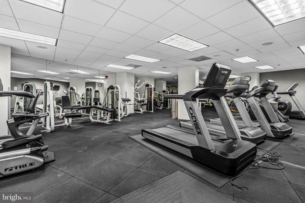 400 MASSACHUSETTS AVENUE NW 414