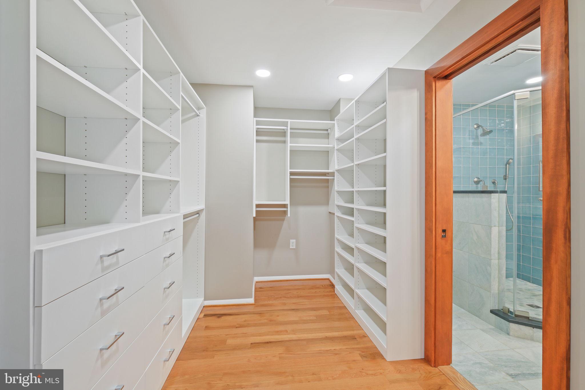 6809 BARR ROAD