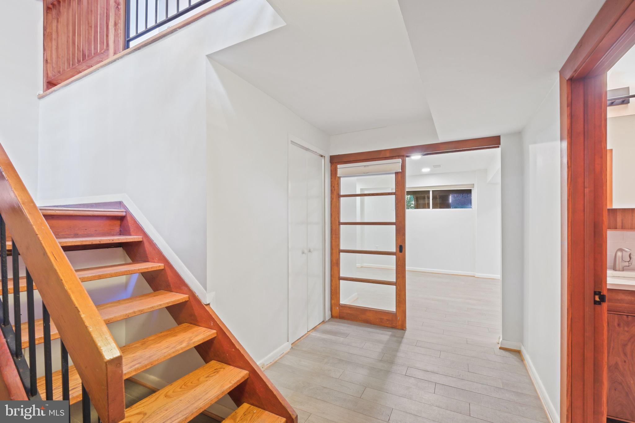 6809 BARR ROAD