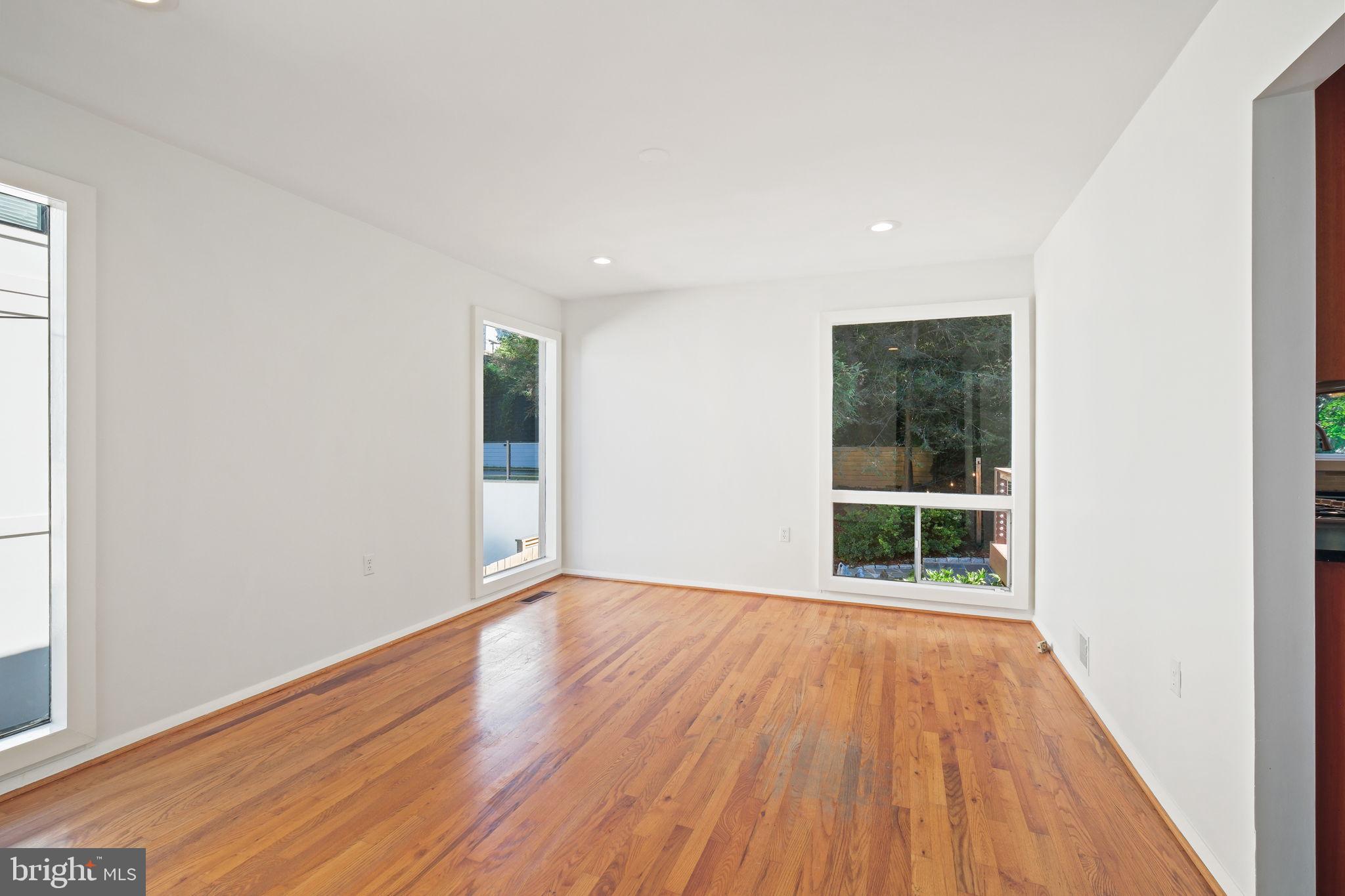 6809 BARR ROAD