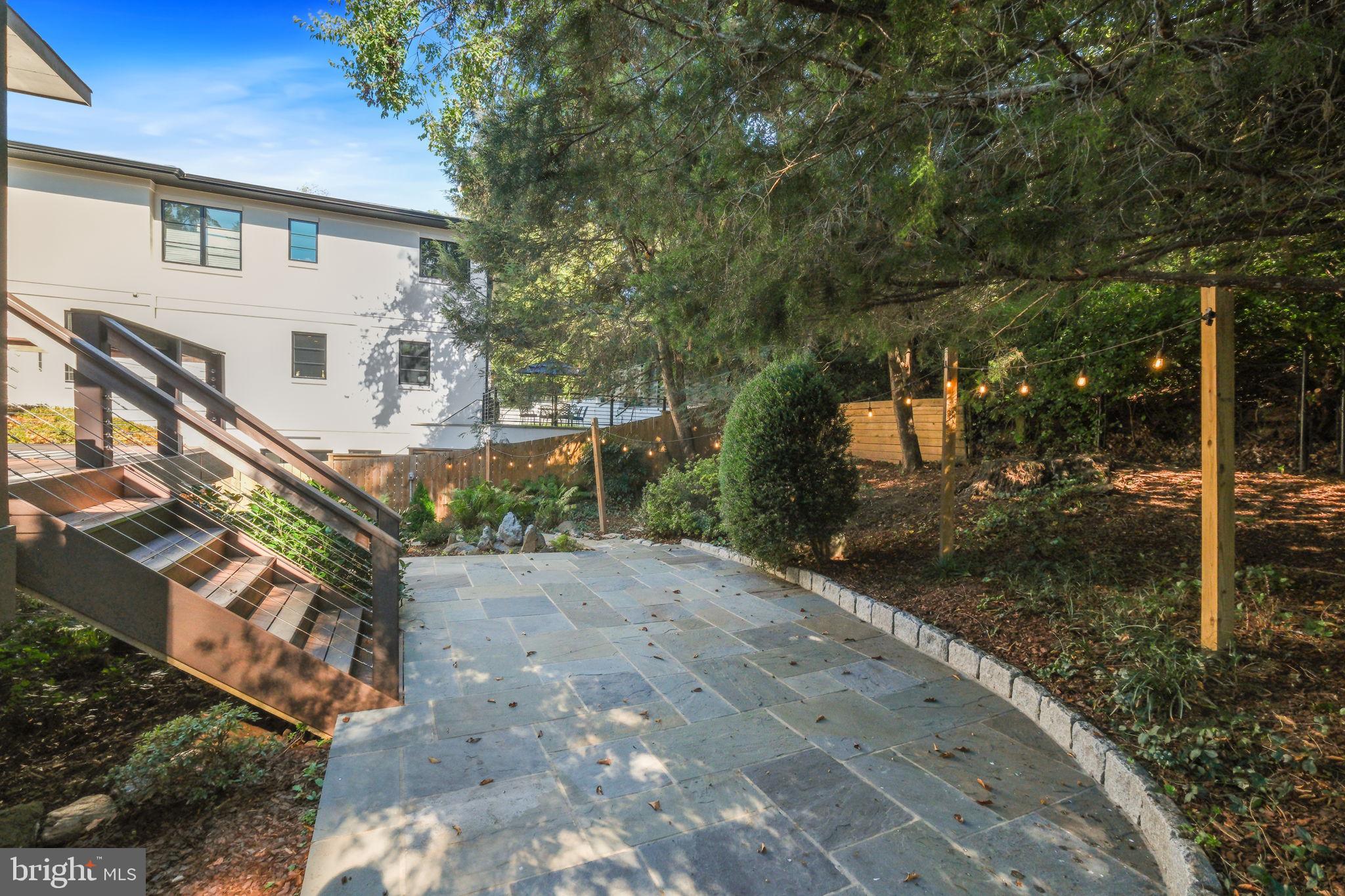 6809 BARR ROAD