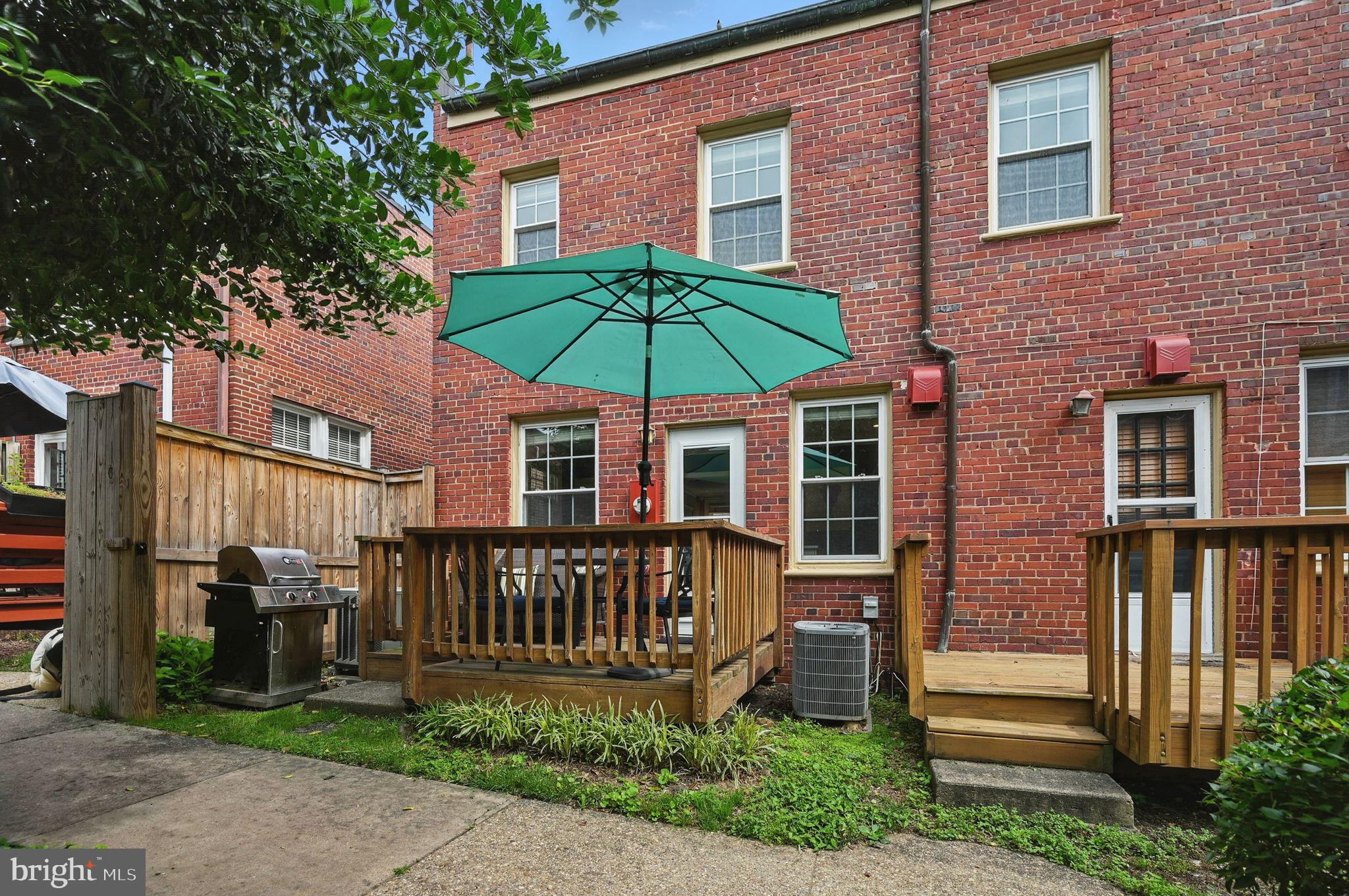 1600 S BARTON STREET 744