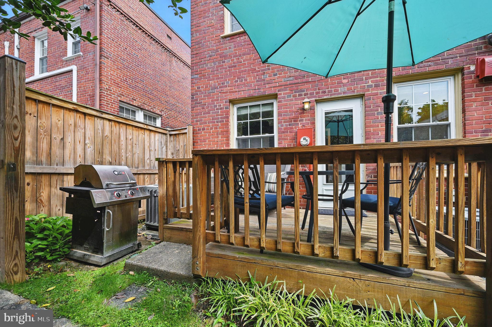1600 S BARTON STREET 744