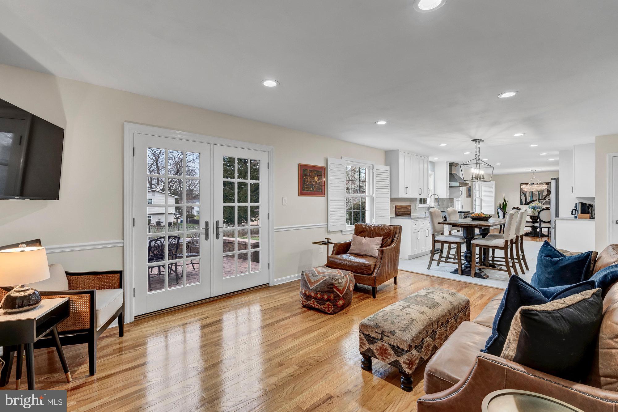9923 LINDEL LANE