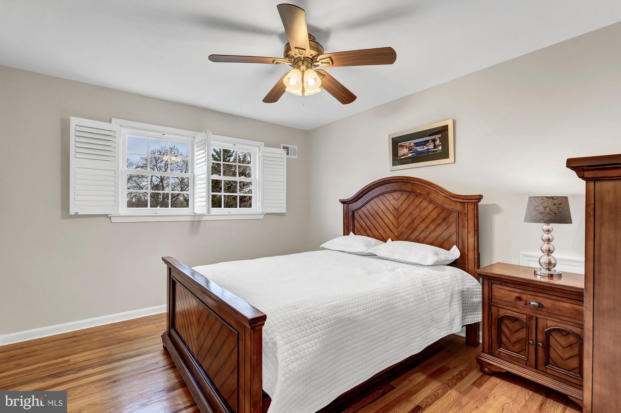 9923 LINDEL LANE