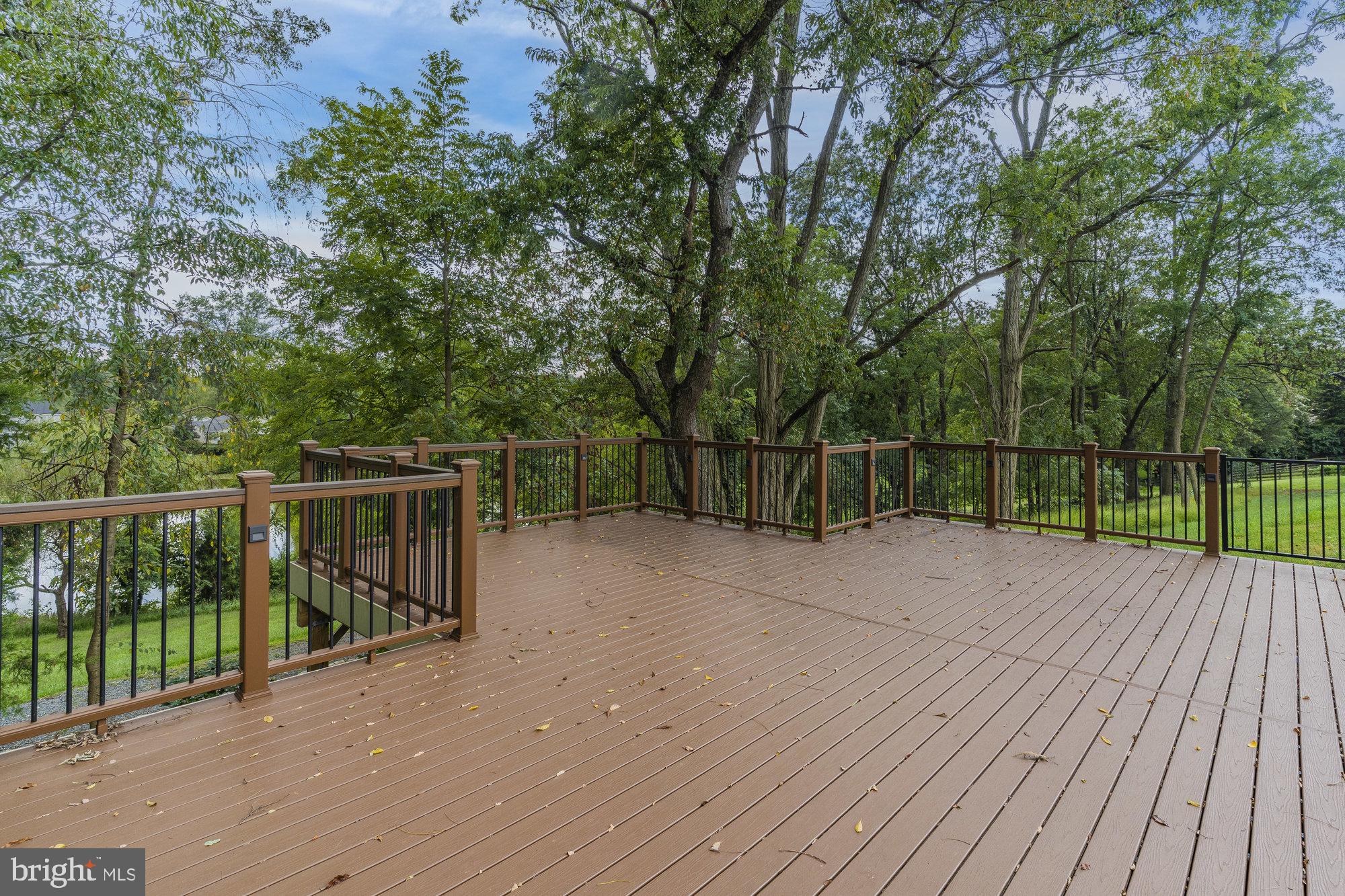 9923 LINDEL LANE