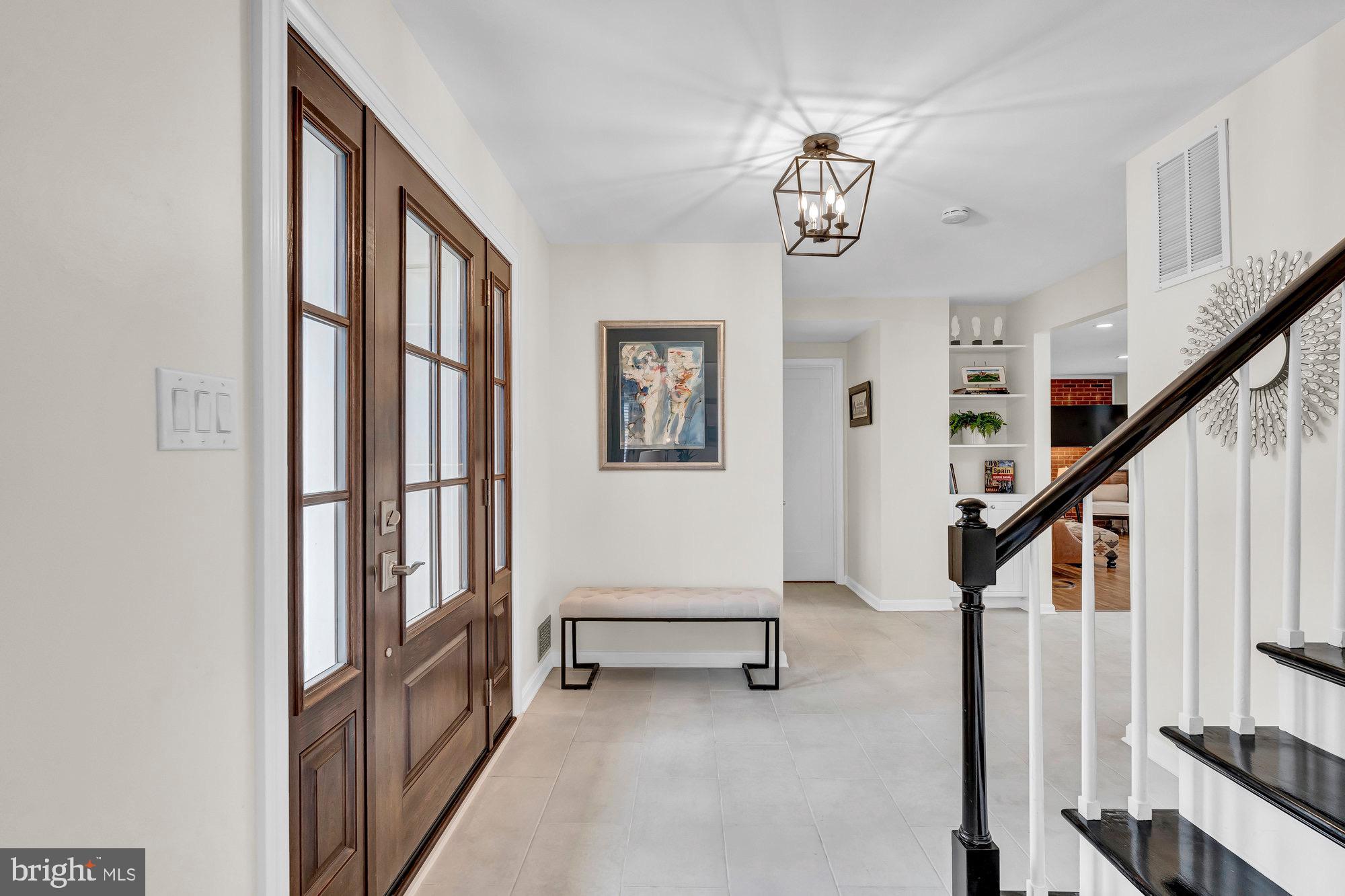 9923 LINDEL LANE