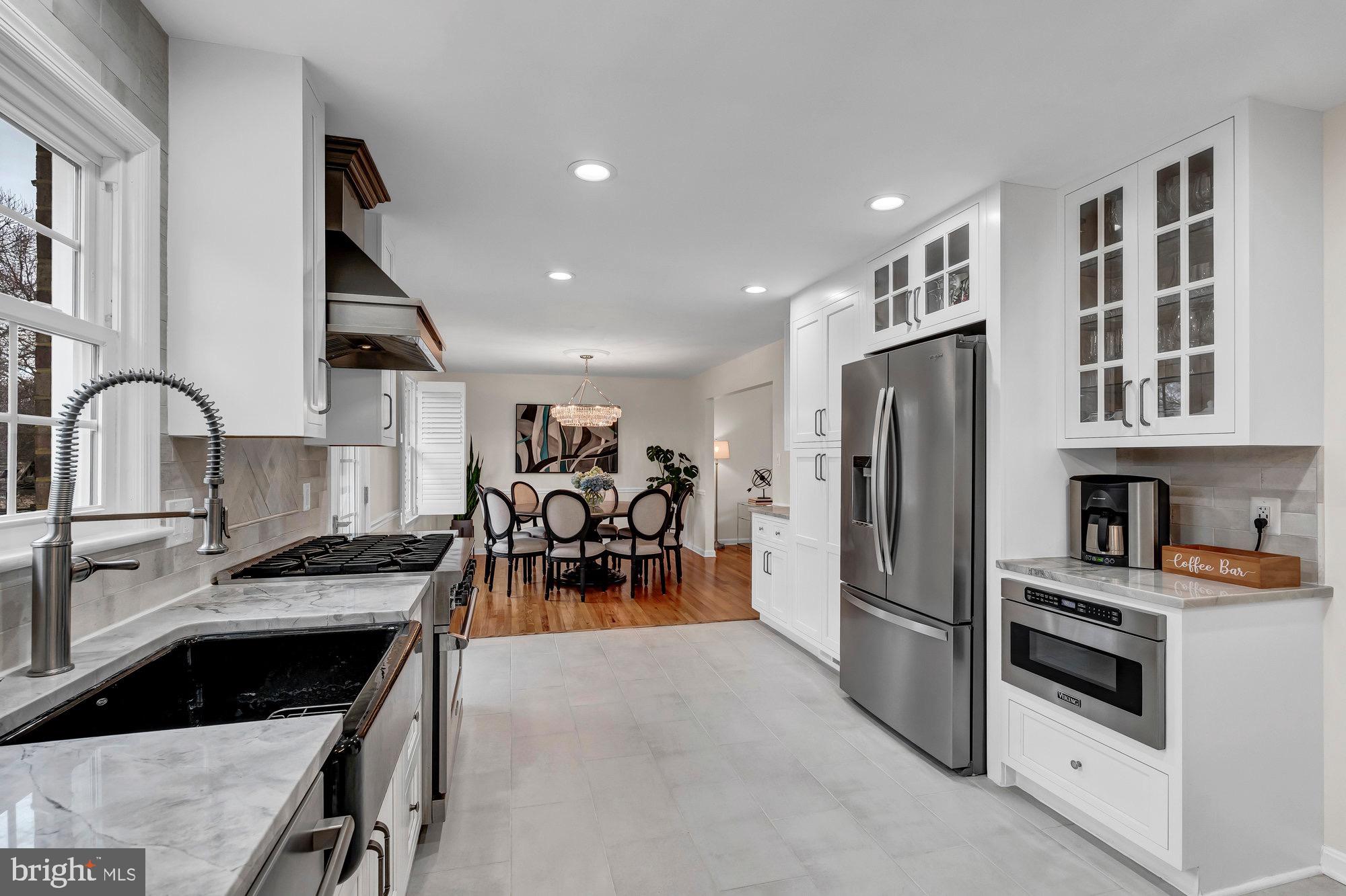 9923 LINDEL LANE