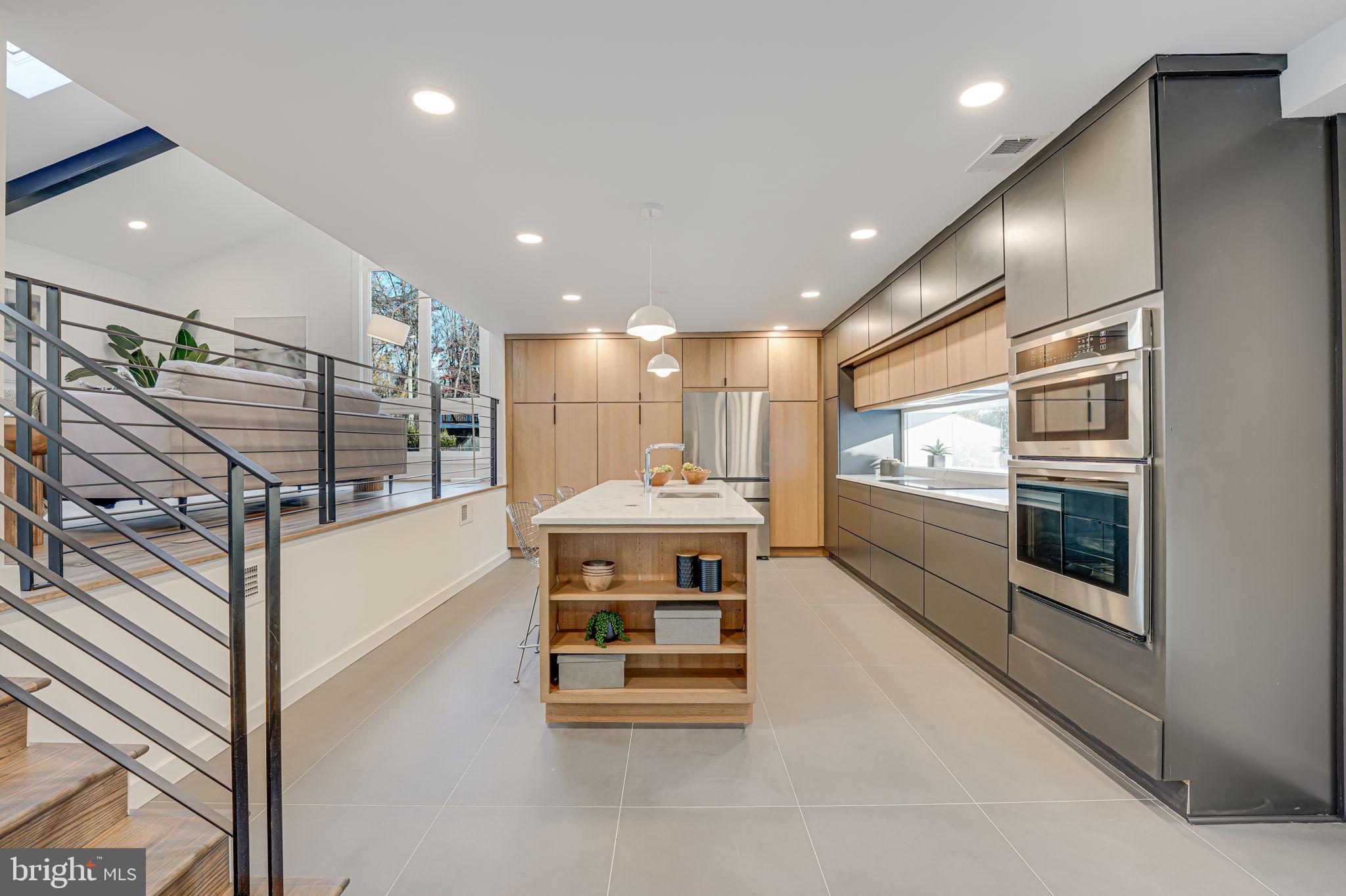 3412 GREENTREE DRIVE