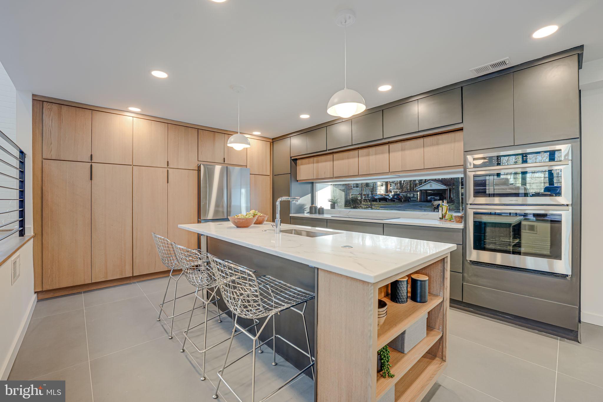 3412 GREENTREE DRIVE