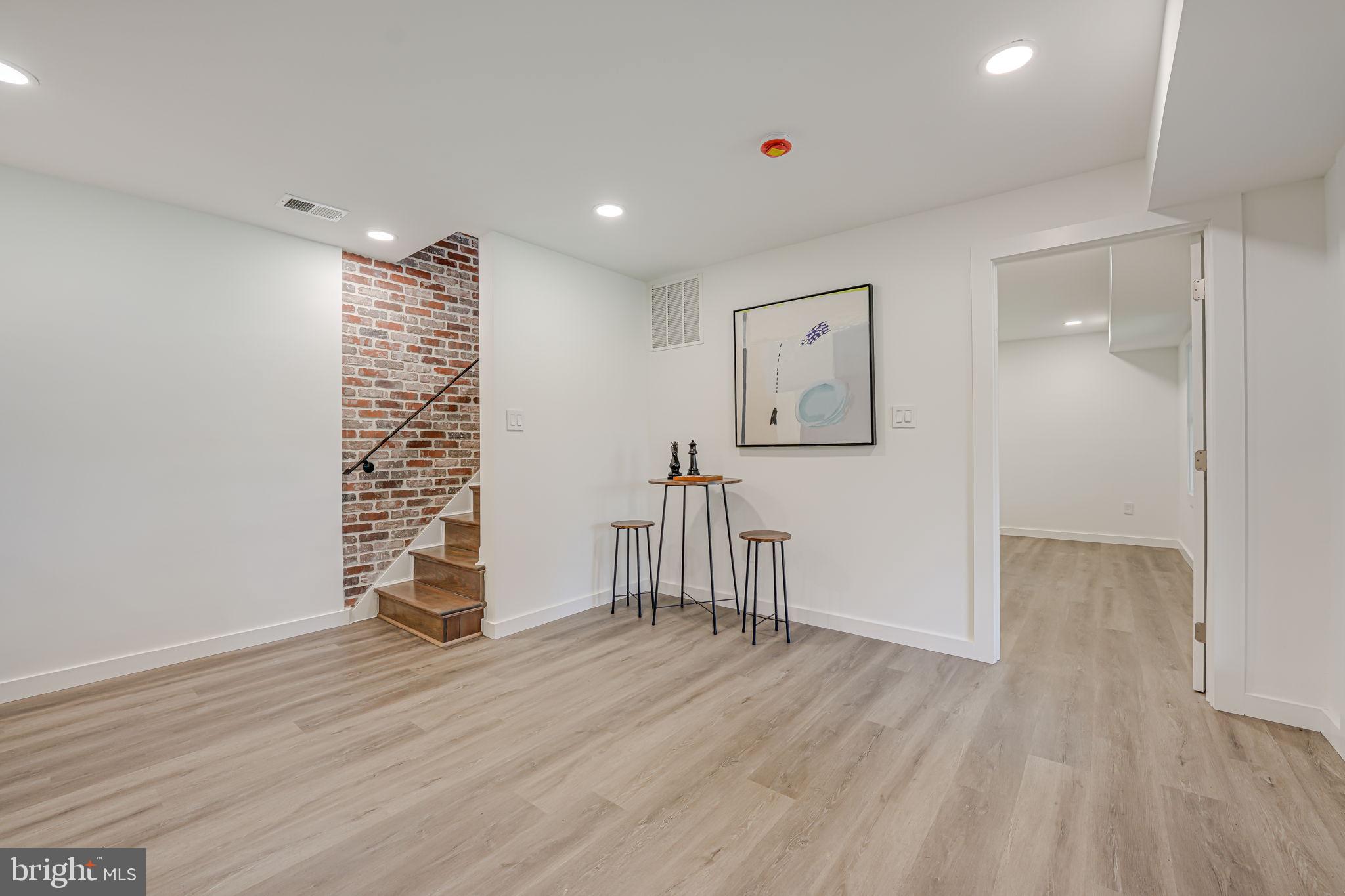3412 GREENTREE DRIVE
