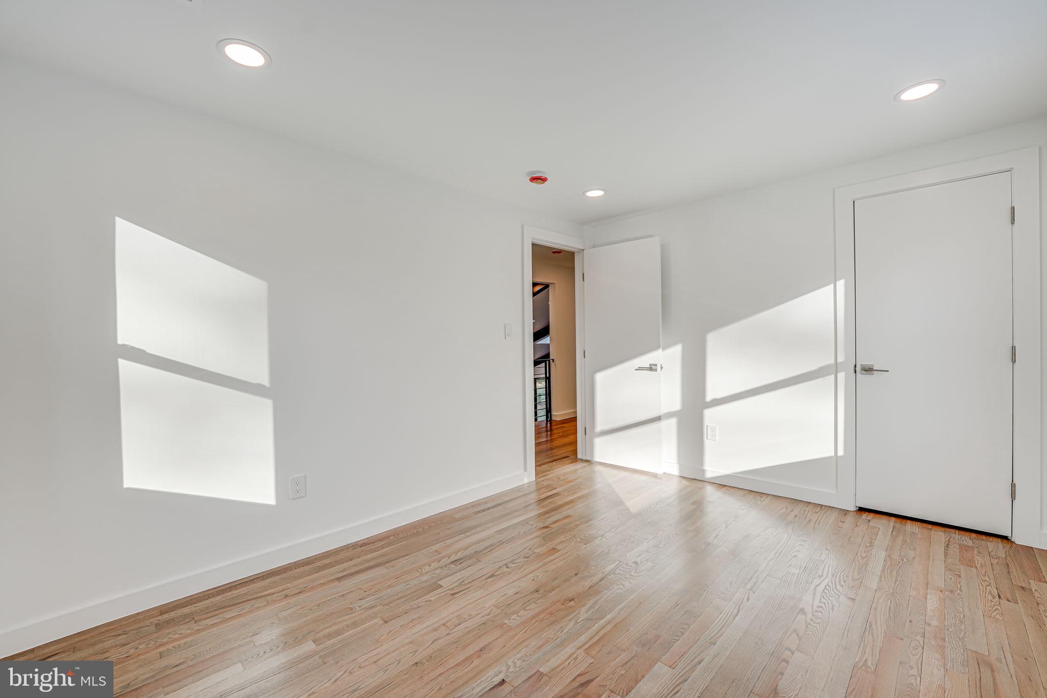 3412 GREENTREE DRIVE