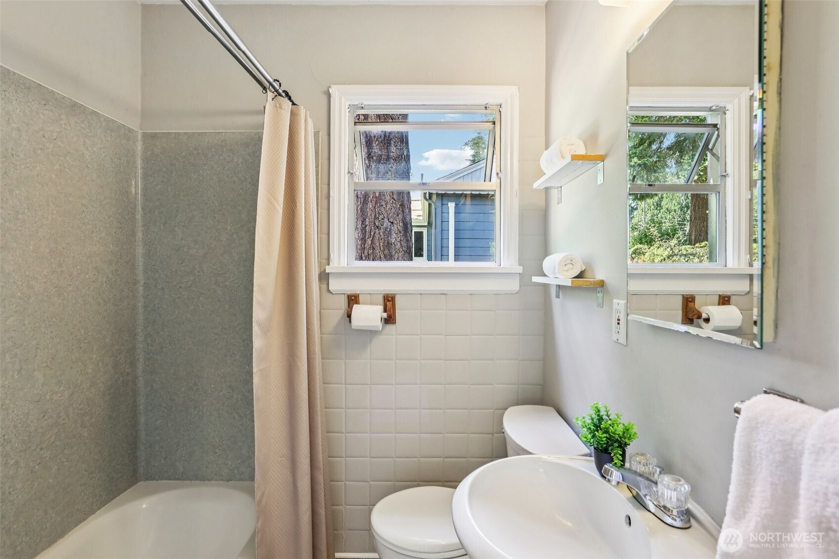 1535 NE 107th Street