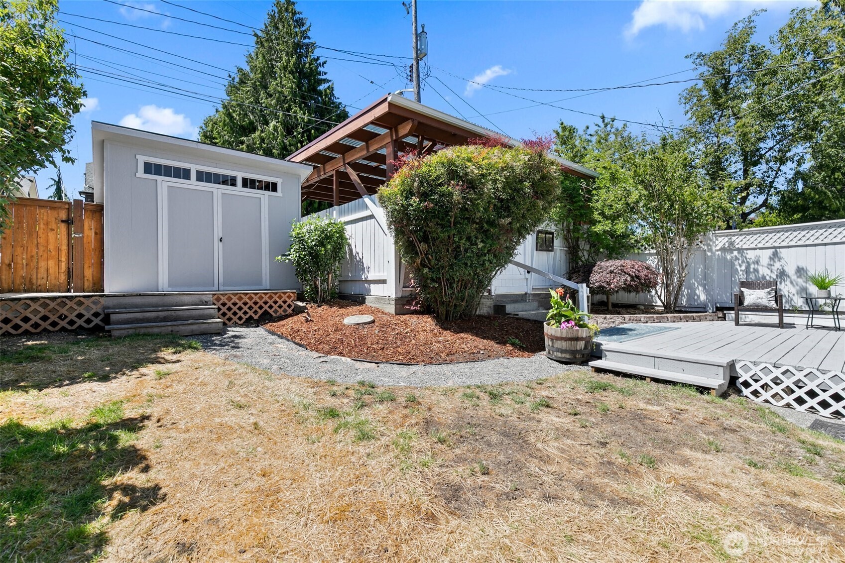5041 35th Avenue SW