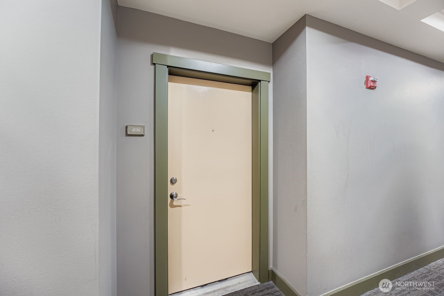 11004 NE 11th Street Unit: 406