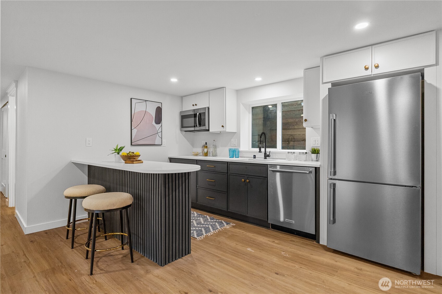 1709 S McClellan Street