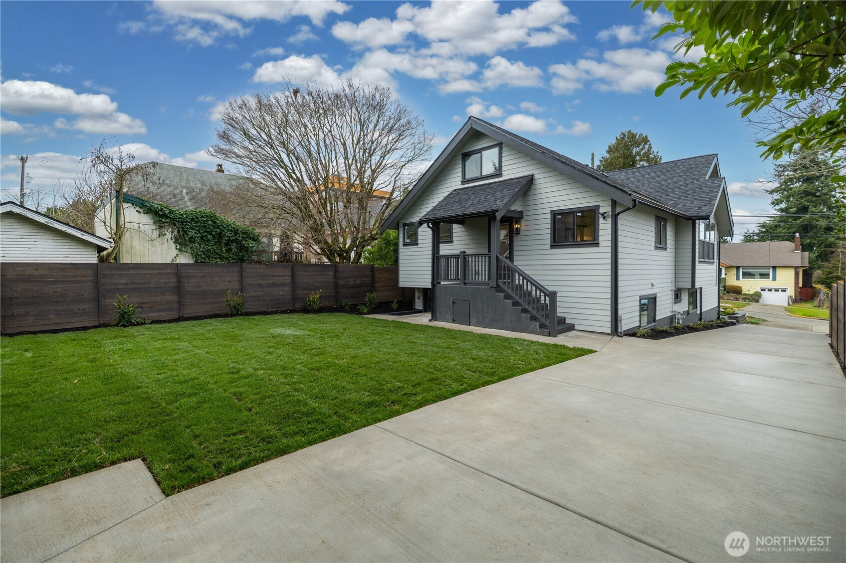 1709 S McClellan Street