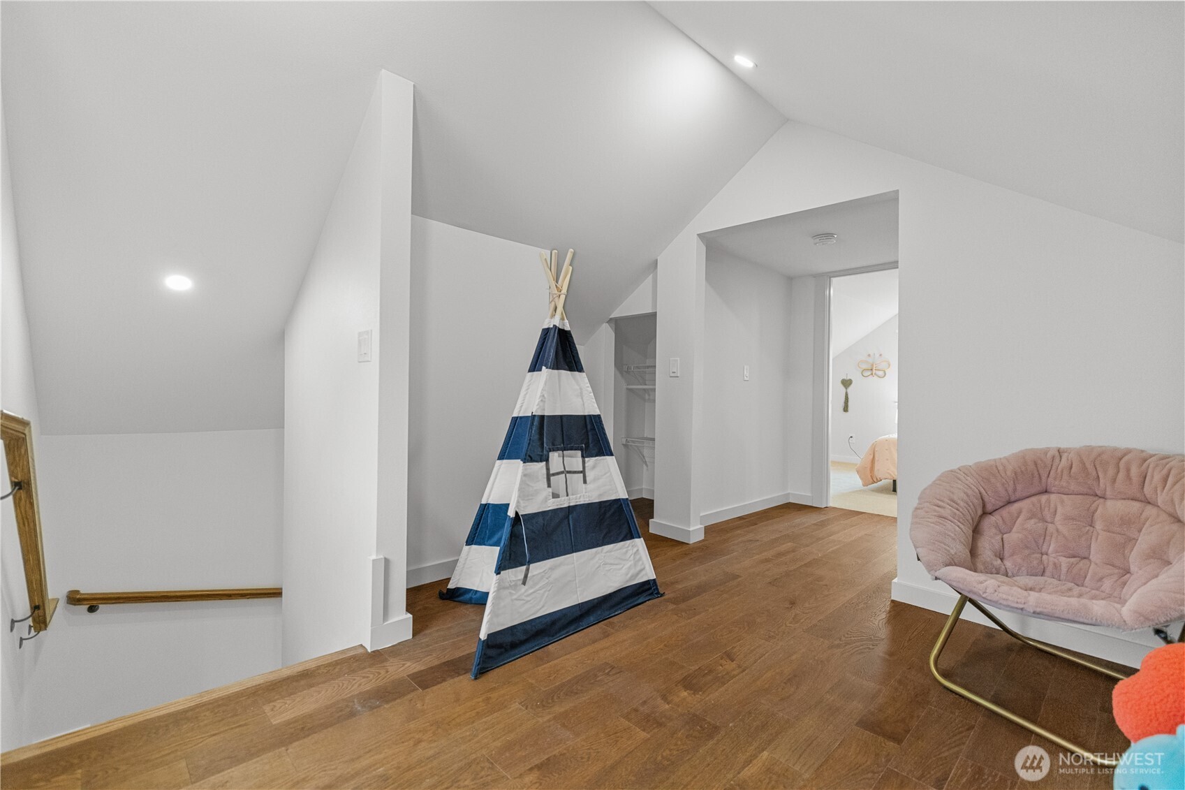 1709 S McClellan Street