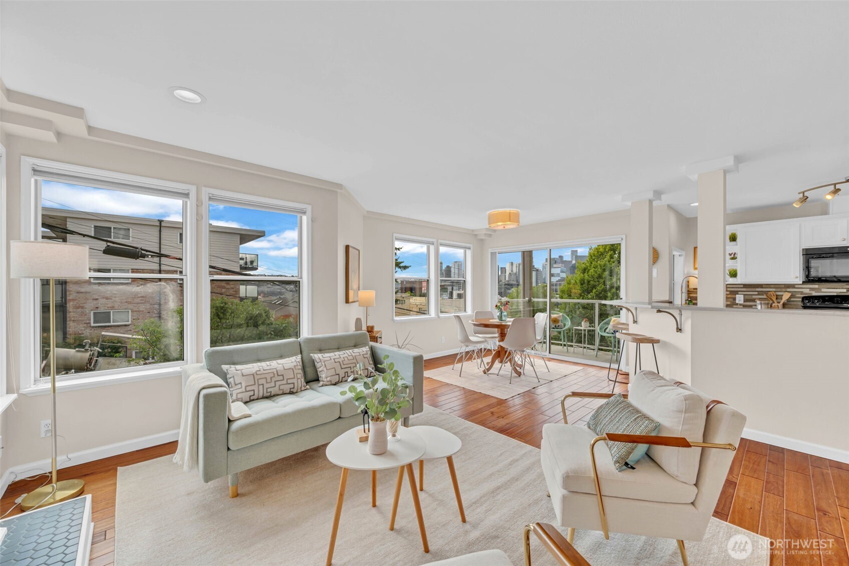 1011 5th Avenue N Unit: 201