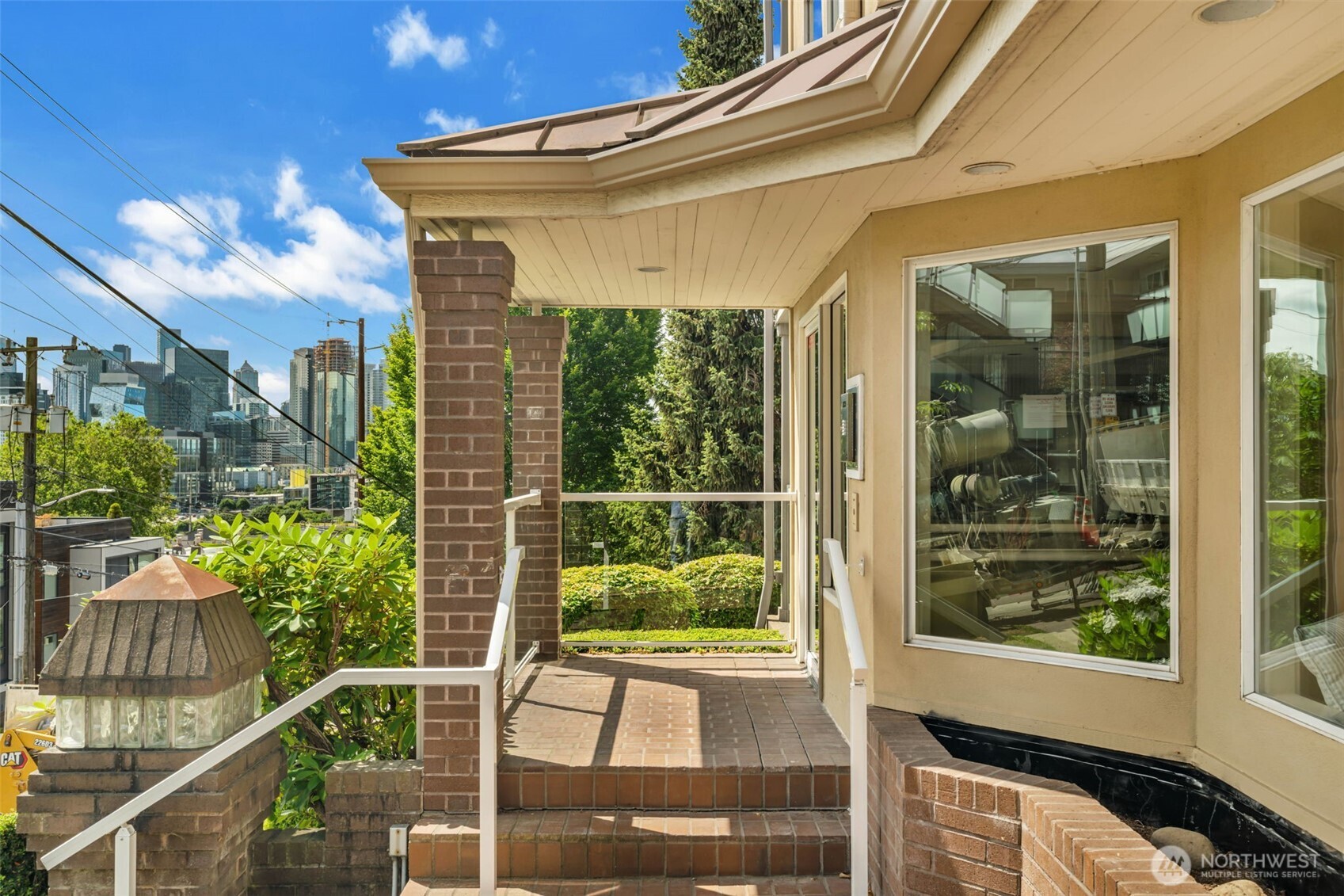 1011 5th Avenue N Unit: 201