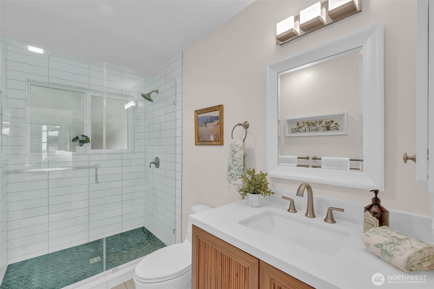 1011 5th Avenue N Unit: 201
