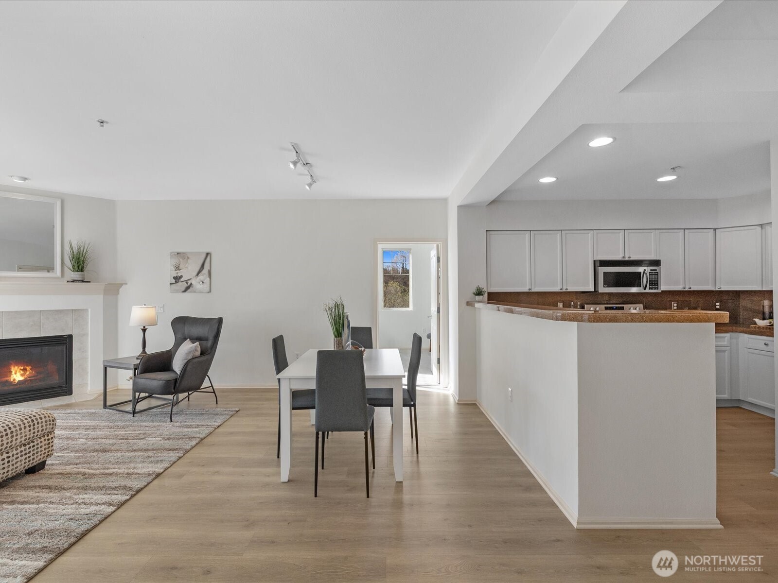 2244 132nd Avenue SE Unit: B214