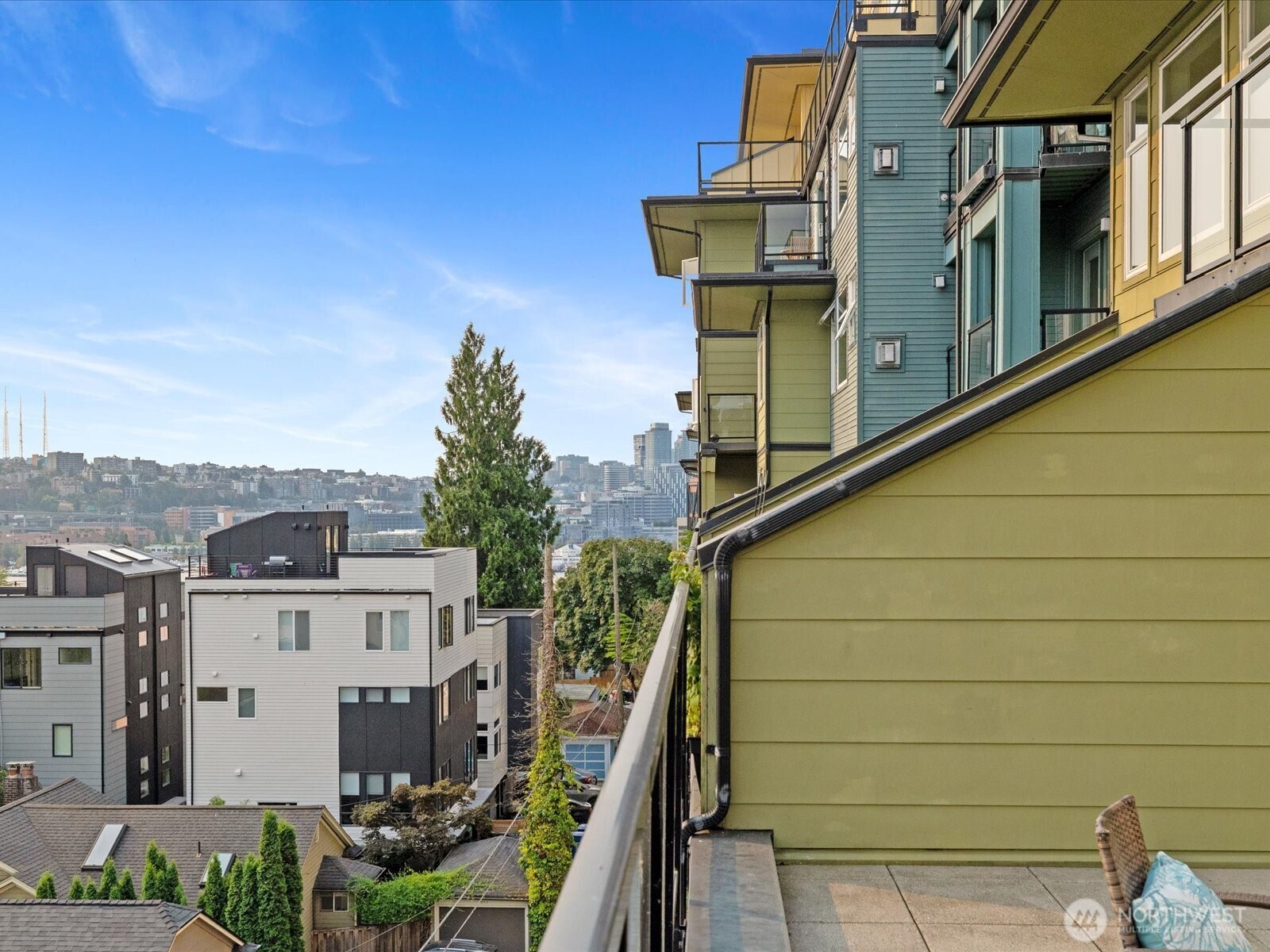 655 W Crockett Street Unit: A202