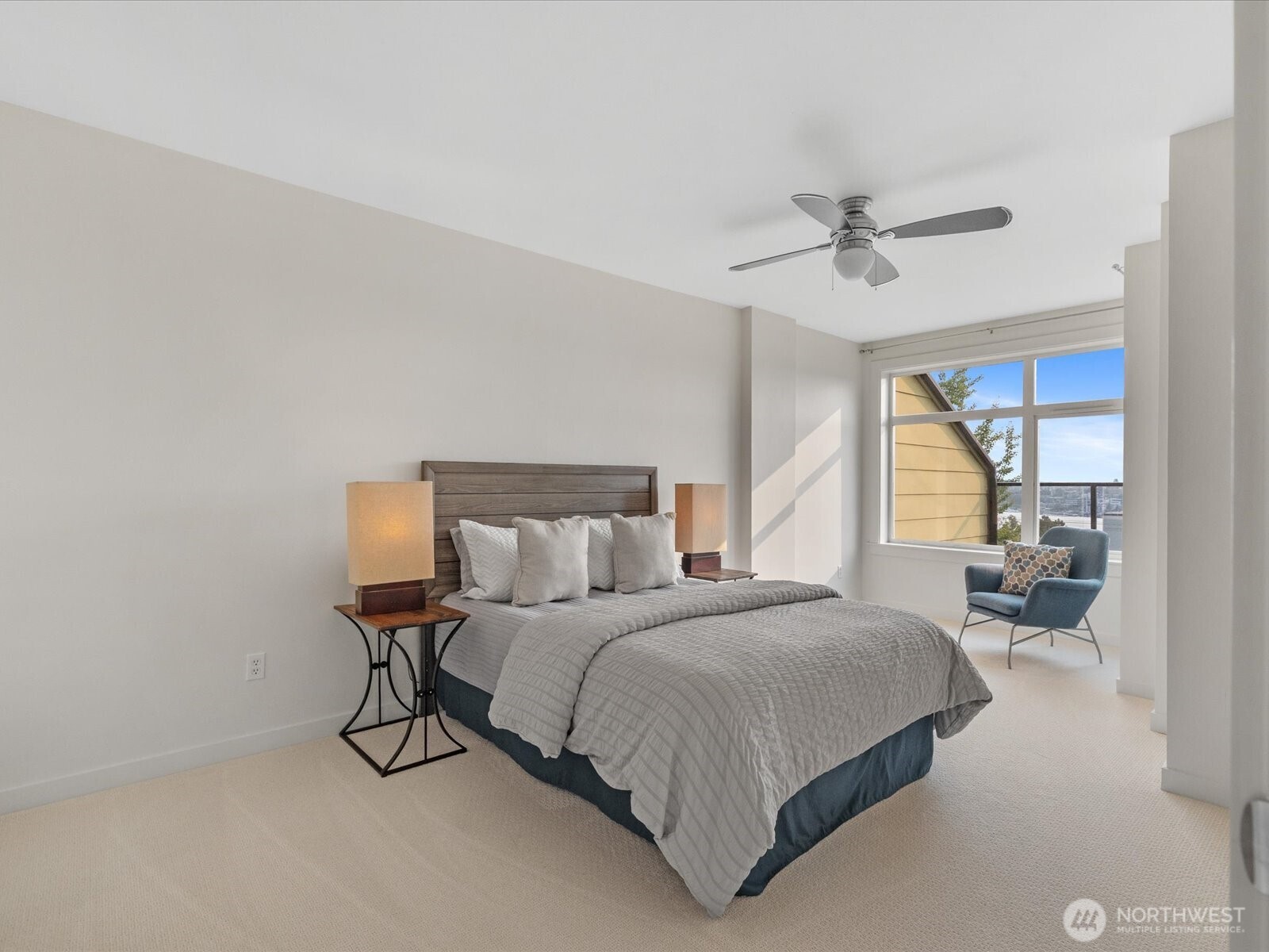 655 W Crockett Street Unit: A202