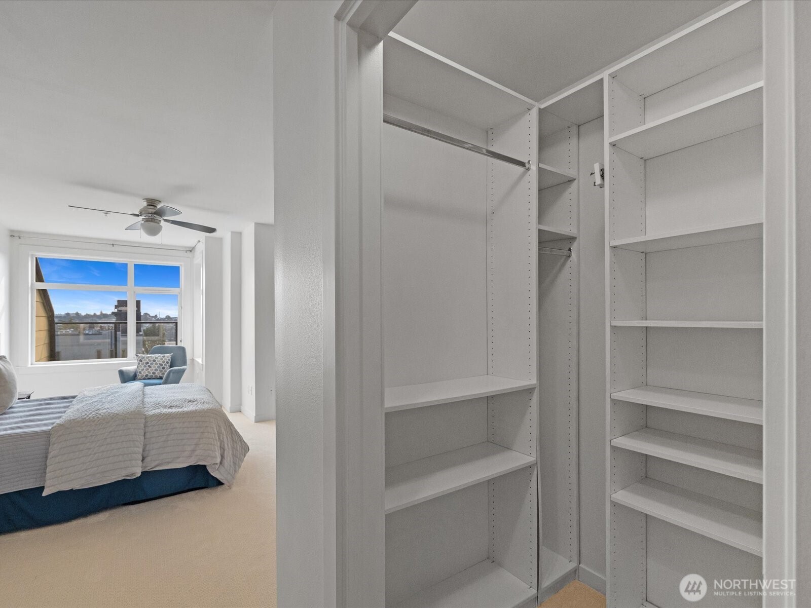 655 W Crockett Street Unit: A202