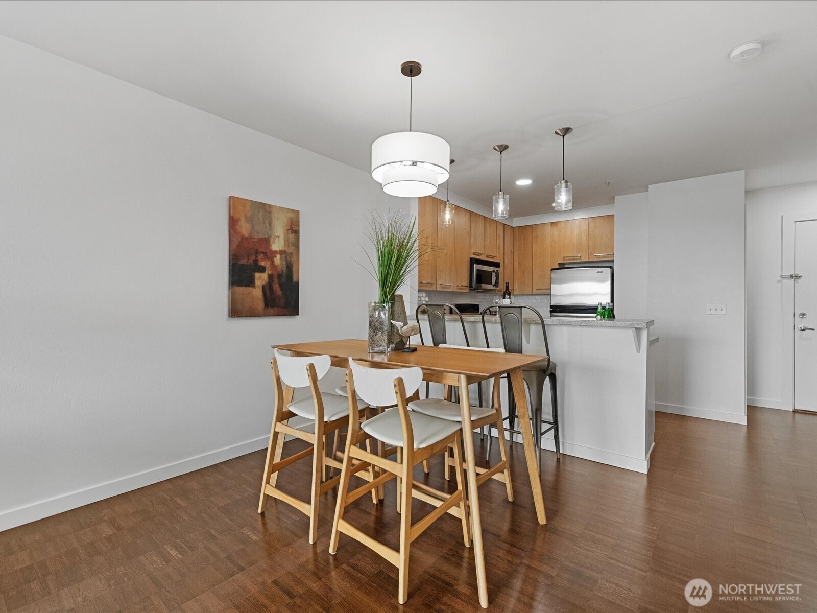 655 W Crockett Street Unit: A202