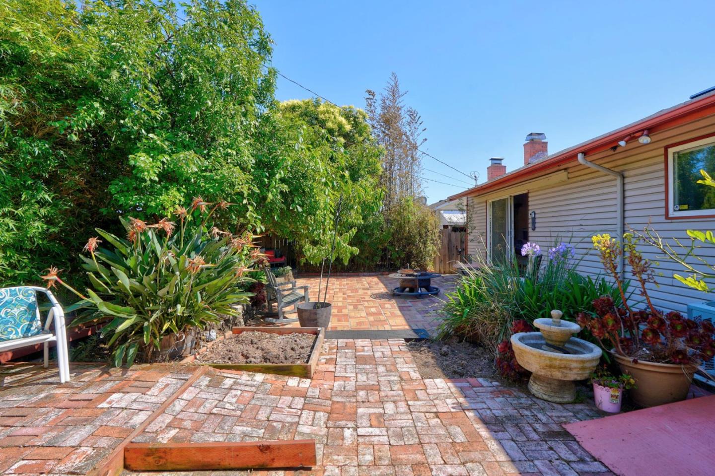 1412 Lassen Street