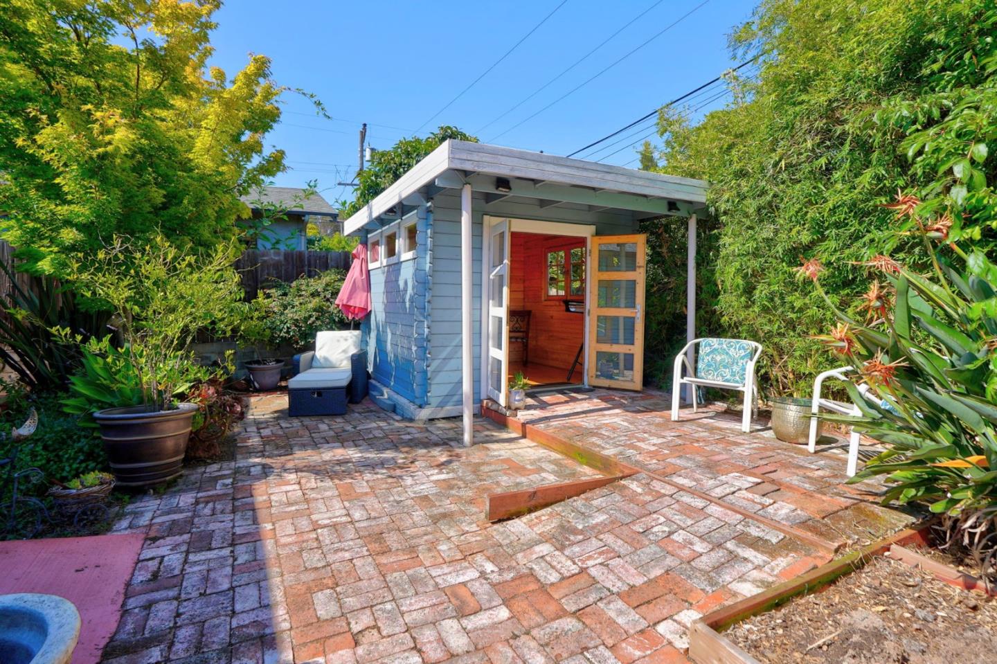 1412 Lassen Street