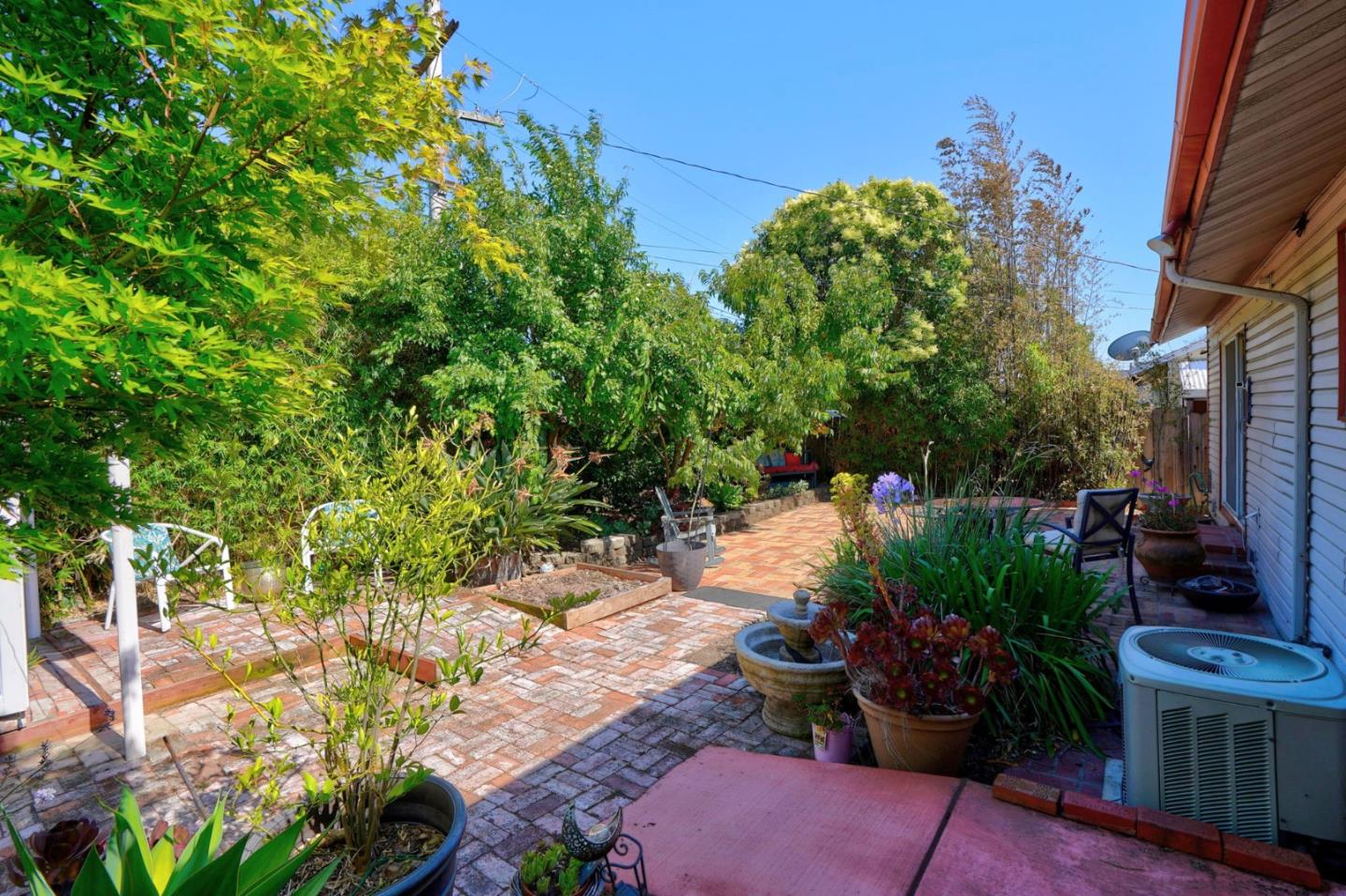 1412 Lassen Street