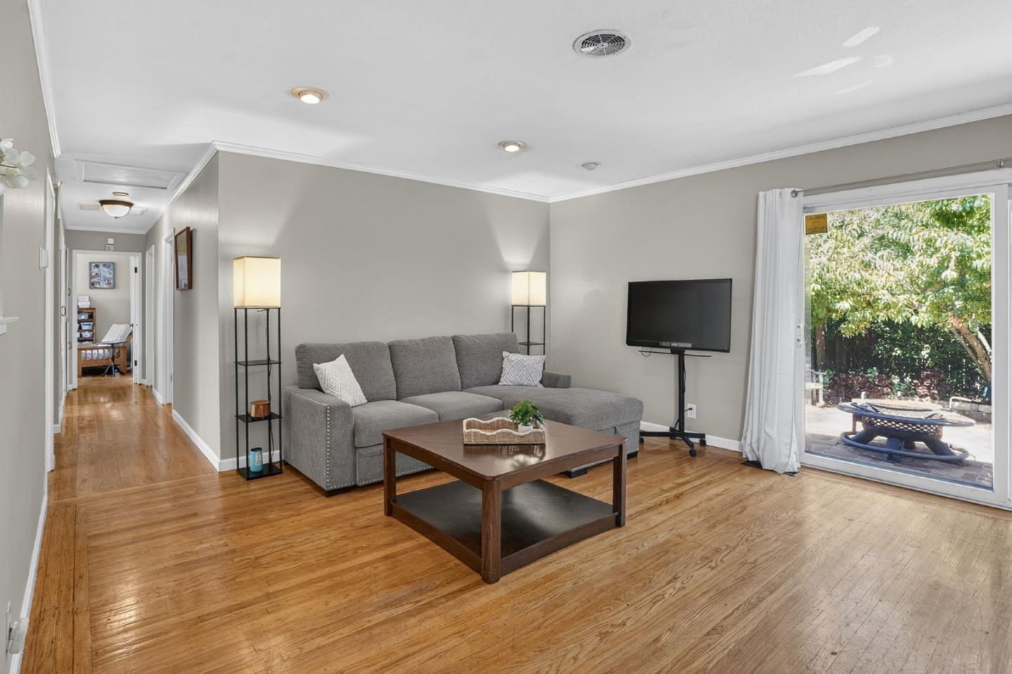 1412 Lassen Street