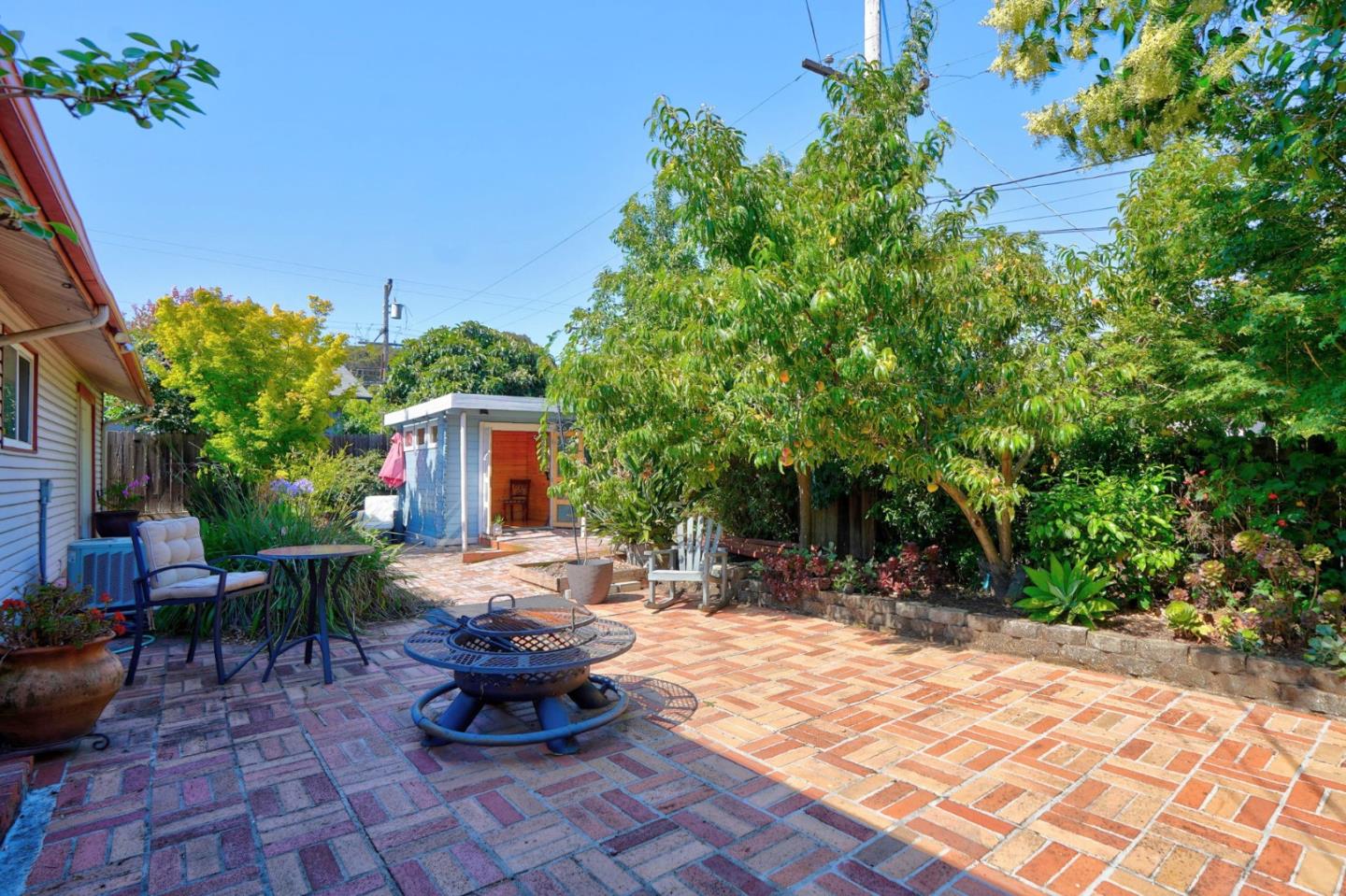1412 Lassen Street