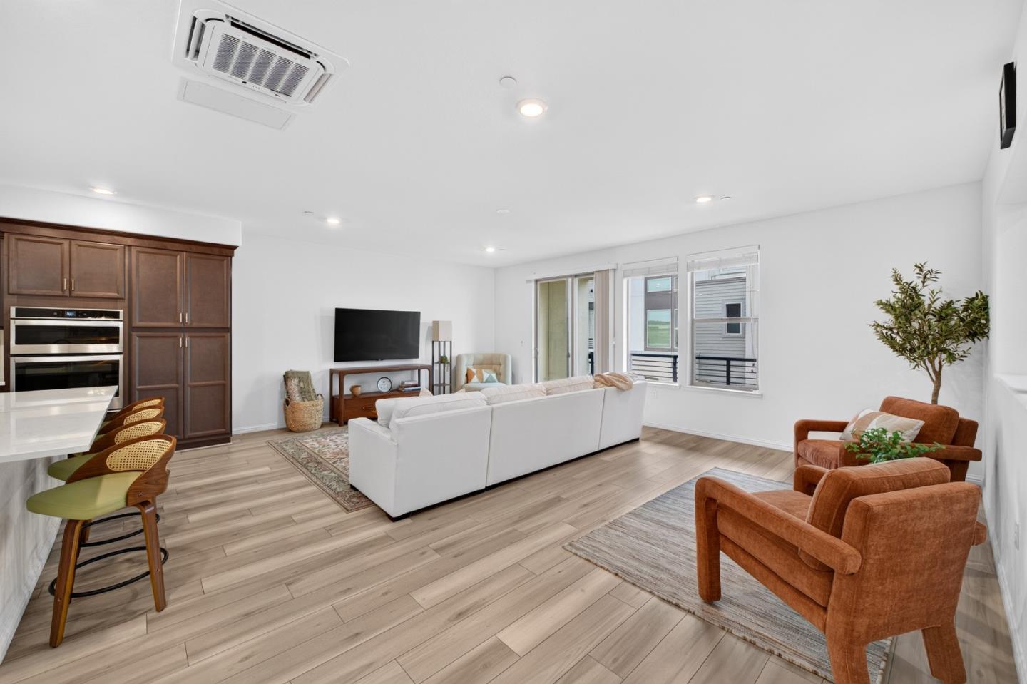 6810 Chroma Court